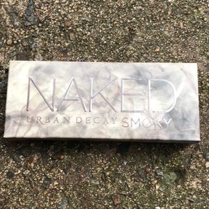 Urban Decay SMOKY pallet